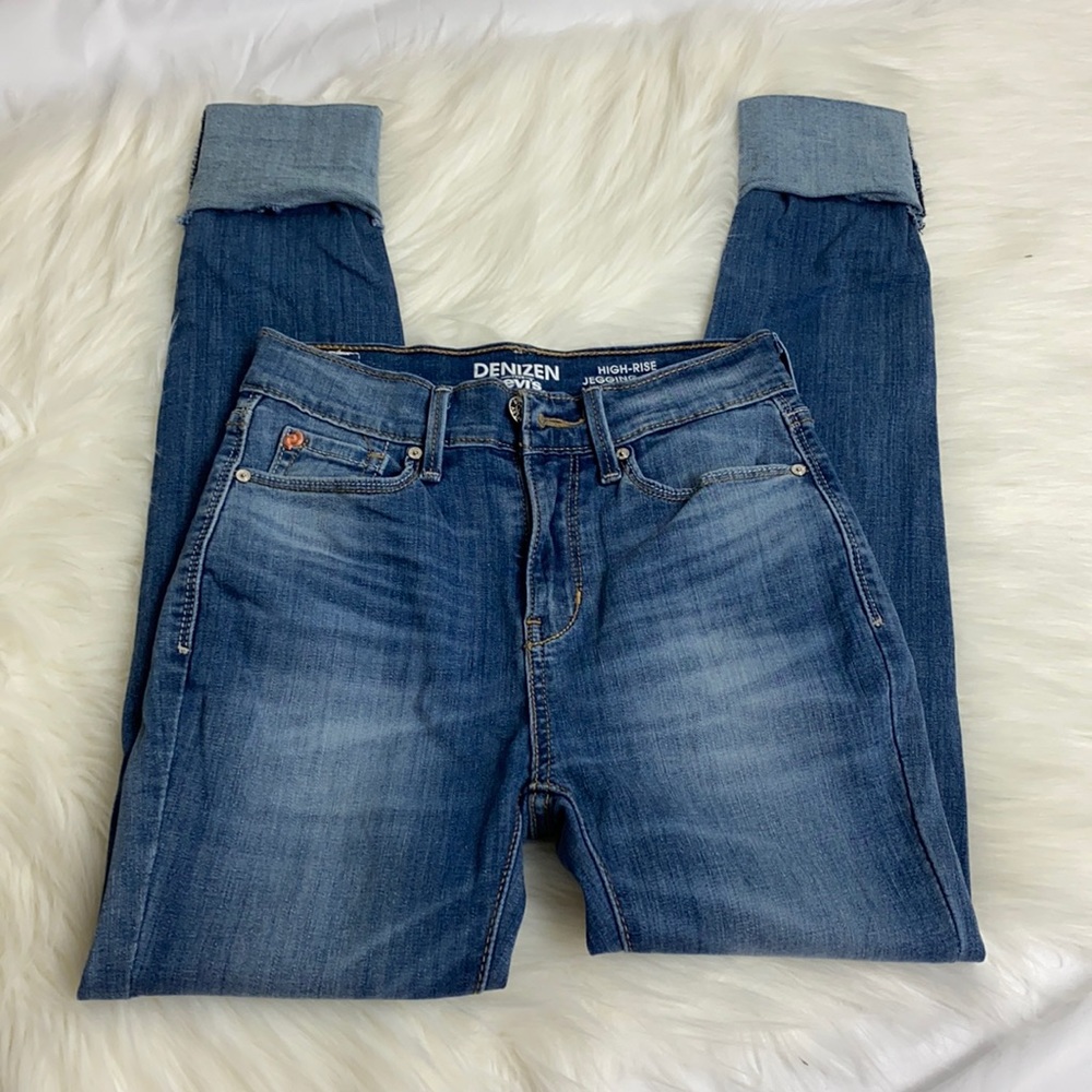 DENIZEN LEVIS HIGH RISE JEGGING CROP